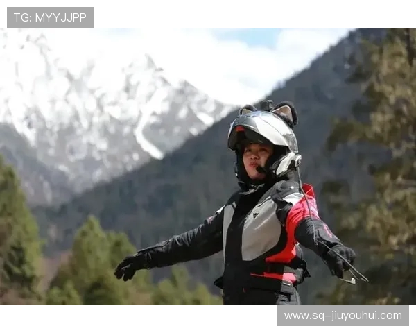 大山深处少女逐梦绿茵的坚韧勇气与感人成长之路追光旅程传奇篇章